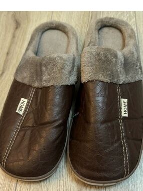Home Brien Sherpa slippers